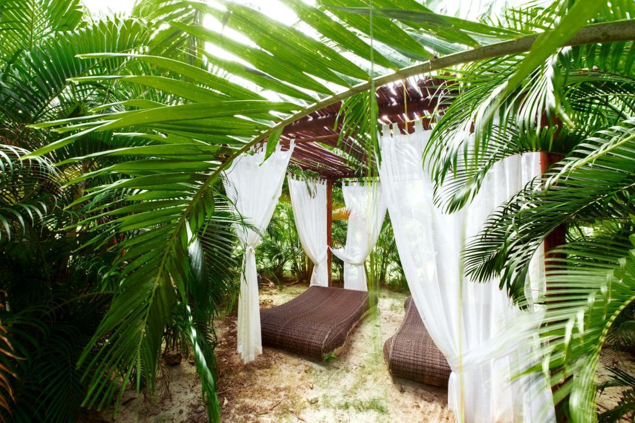 Aventura Village Los Corales Beach And Spa Punta Cana Exterior photo